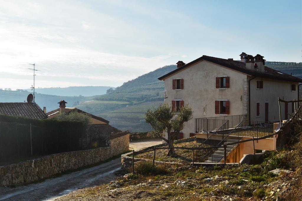 Agriturismo Borgo Valfredda Villa Mezzane di Sotto Exterior foto